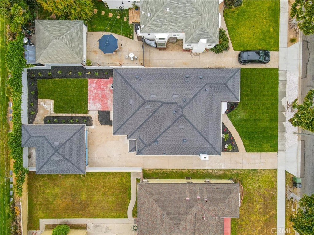 https://media.crmls.org/medias/9b60be74-bd90-434b-a15d-f498ad451977.jpg?preset=X-Large