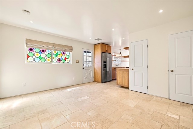 Detail Gallery Image 32 of 59 For 89 Rivo Alto Canal, Long Beach,  CA 90803 - 5 Beds | 3/1 Baths