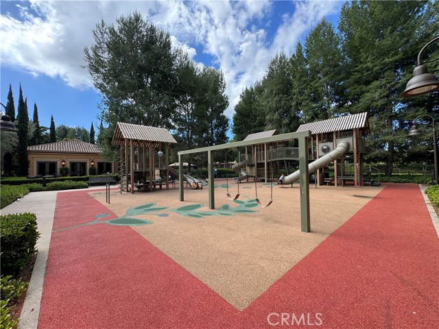 Detail Gallery Image 35 of 42 For 80 Cipresso, Irvine,  CA 92618 - 4 Beds | 3 Baths