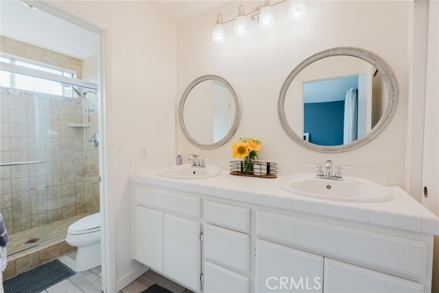 Detail Gallery Image 21 of 44 For 27224 Waterford Dr, Valencia,  CA 91354 - 3 Beds | 2/1 Baths