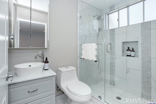 2 Bed Home for Sale in Sherman Oaks, California