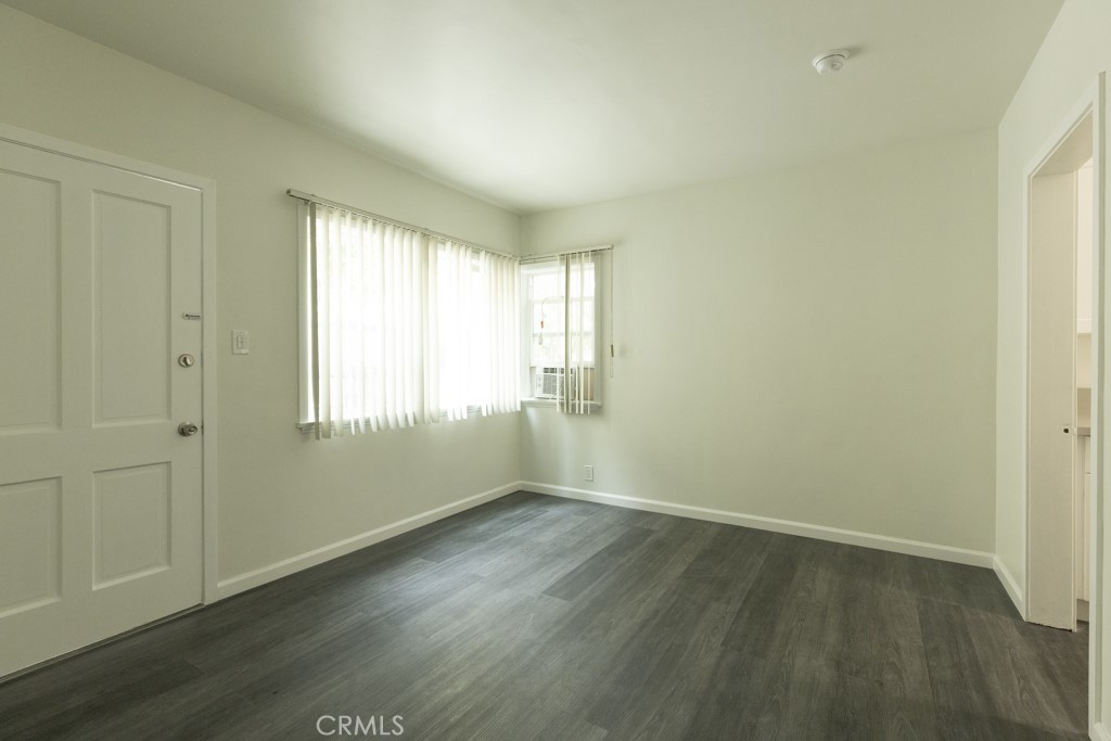 MLS #OC25253046 image #6