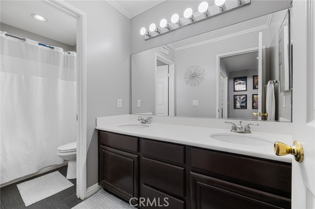 Detail Gallery Image 30 of 58 For 26426 Cardinal Dr, Canyon Country,  CA 91387 - 5 Beds | 4 Baths