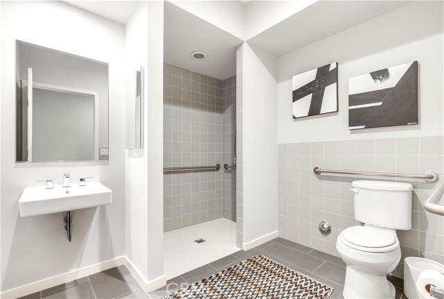 1523 Sullivan Avenue, Costa Mesa CA: https://media.crmls.org/medias/9b6382bc-189e-4275-8406-5f5ebdf41829.jpg