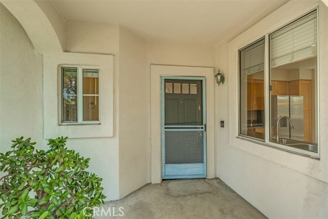 180 Via Lampara, Rancho Santa Margarita CA: https://media.crmls.org/medias/9b647608-d3b6-4a98-875e-aceb4c017a6e.jpg