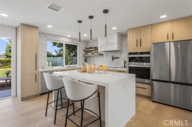 25302 Posada Lane, Mission Viejo CA: https://media.crmls.org/medias/9b651b13-c859-412c-9feb-47aee42d5453.jpg