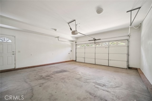 6958 Amigo Avenue, Reseda CA: https://media.crmls.org/medias/9b65b13e-2030-411c-b6a9-7a6707d43ff5.jpg