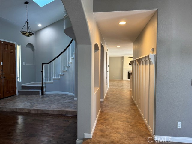 Detail Gallery Image 6 of 20 For 1990 Willowbrook, Oceanside,  CA 92056 - 4 Beds | 3 Baths