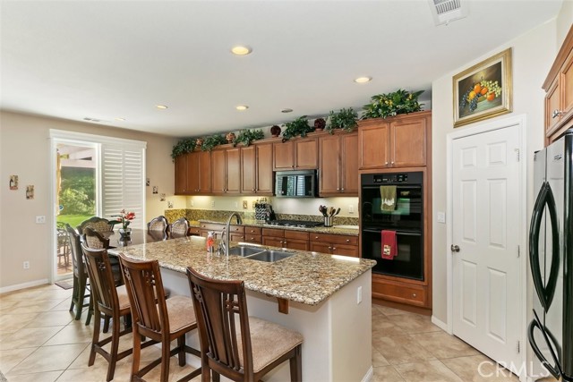 Detail Gallery Image 14 of 32 For 25226 Pacific Crest, Corona,  CA 92883 - 3 Beds | 3/1 Baths