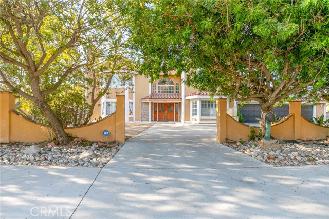 11417 Mount Gleason Avenue, Tujunga CA: https://media.crmls.org/medias/9b6872a7-b29b-4213-8713-1ae509f0f344.jpg
