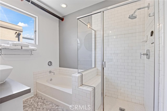 919 E Santa Ana Boulevard, Santa Ana CA: https://media.crmls.org/medias/9b691c30-9242-4ed1-a39f-d5c13f4956c4.jpg
