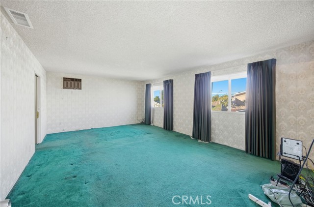 Detail Gallery Image 19 of 38 For 4975 Loris St, San Diego,  CA 92105 - 3 Beds | 2 Baths