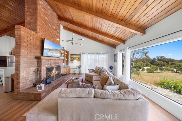 Detail Gallery Image 9 of 35 For 27535 Pacific Coast, Malibu,  CA 90265 - 4 Beds | 4 Baths