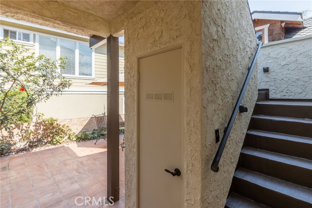 1007 Emerald Street, Redondo Beach, California 90277, 3 Bedrooms Bedrooms, ,2 BathroomsBathrooms,Residential,Sold,Emerald,SB21207535