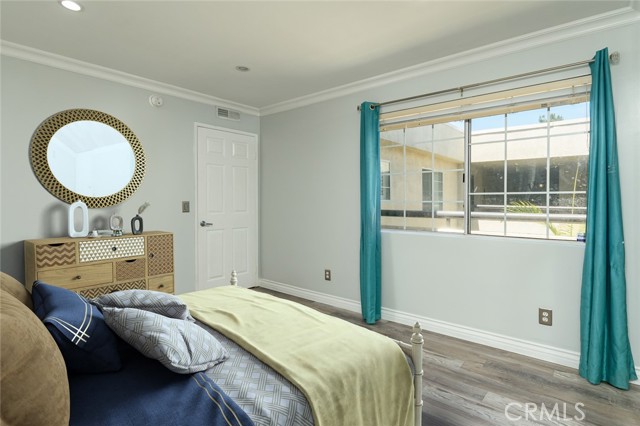 Detail Gallery Image 7 of 42 For 5500 Owensmouth Ave #324,  Woodland Hills,  CA 91367 - 2 Beds | 2 Baths