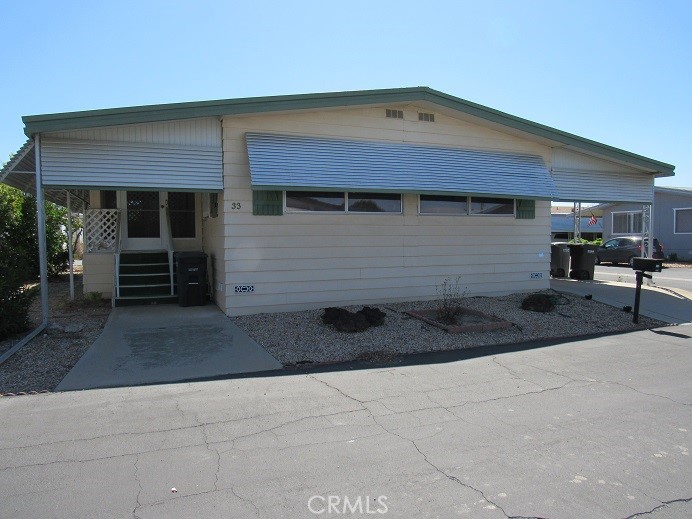 1525 W Oakland Avenue 33, Hemet, CA 92543