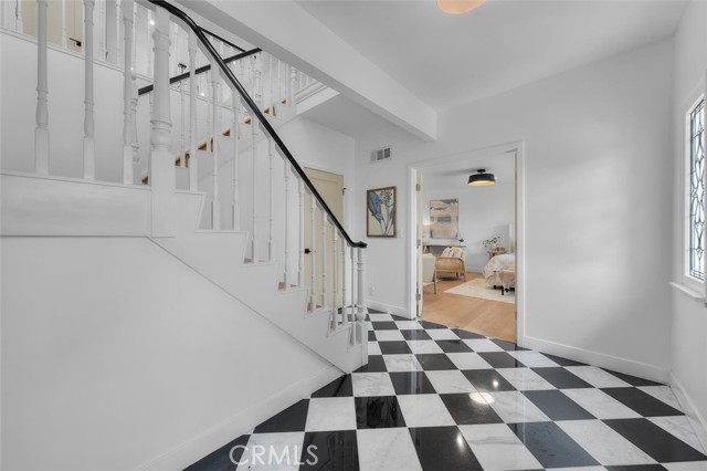 Detail Gallery Image 6 of 52 For 17481 Tramonto Dr, Pacific Palisades,  CA 90272 - 4 Beds | 3 Baths