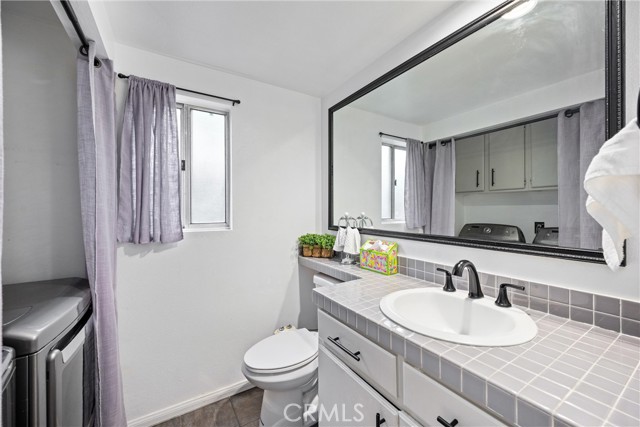 10798 Zinfandel Street, Rancho Cucamonga CA: https://media.crmls.org/medias/9b6c074d-4c50-4746-8466-d4a5b55c29ec.jpg