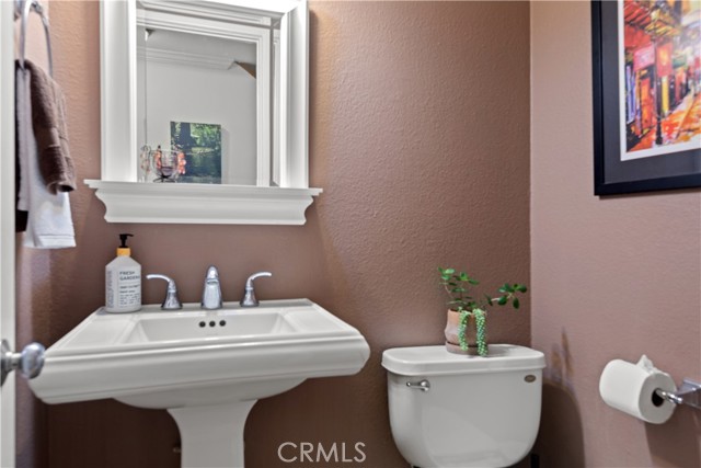 Detail Gallery Image 14 of 32 For 12531 Cluster Pines Rd, Garden Grove,  CA 92845 - 3 Beds | 2/1 Baths