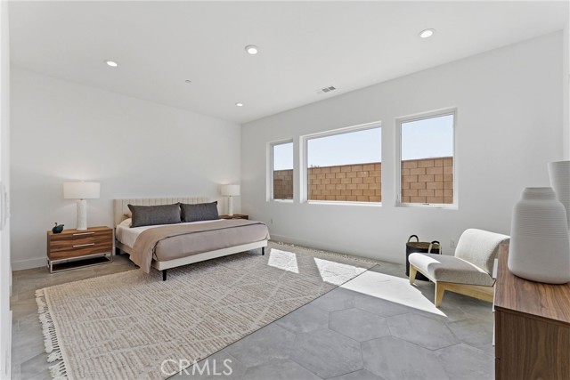 Detail Gallery Image 12 of 23 For 1403 Celadon St, Palm Springs,  CA 92262 - 3 Beds | 3 Baths