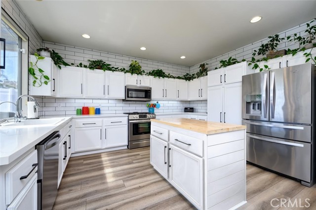 Detail Gallery Image 17 of 67 For 1281 Carriage Ln, Corona,  CA 92878 - 5 Beds | 3 Baths