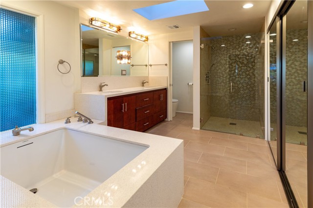 4 Aurora Drive, Rolling Hills Estates, California 90274, 3 Bedrooms Bedrooms, ,2 BathroomsBathrooms,Residential,Sold,Aurora,PV22014268