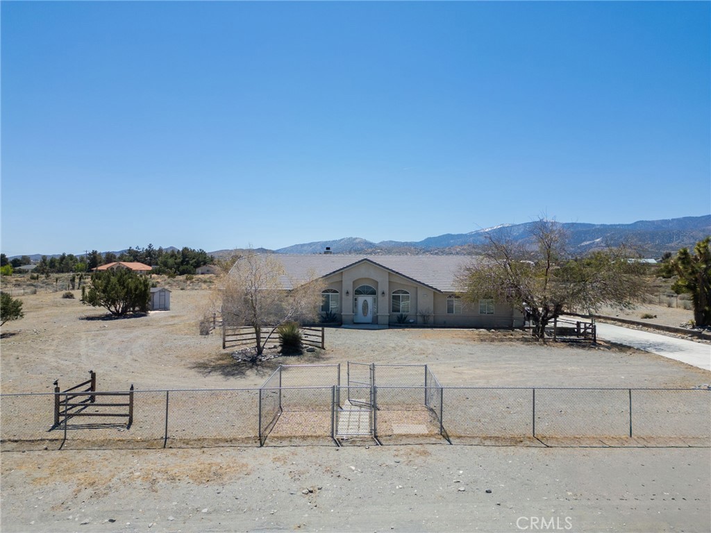 3423 Smoke Tree Road