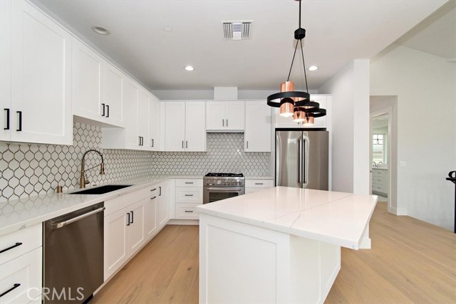 2406 Mathews Avenue, Redondo Beach, California 90278, 4 Bedrooms Bedrooms, ,3 BathroomsBathrooms,Residential,Sold,Mathews,SB21216620