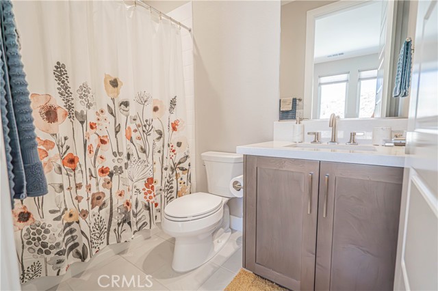 27871 Screenplay Place, Valencia CA: https://media.crmls.org/medias/9b6d475d-39e4-4bdc-bfc9-d055fb2ec101.jpg
