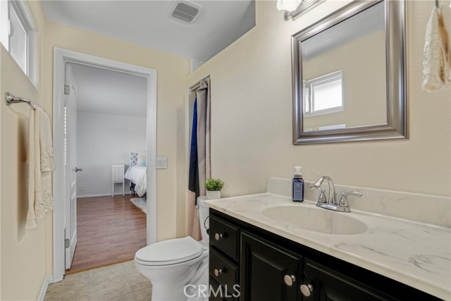 Detail Gallery Image 20 of 30 For 1681 Blueberry Way, Tustin,  CA 92780 - 5 Beds | 3 Baths