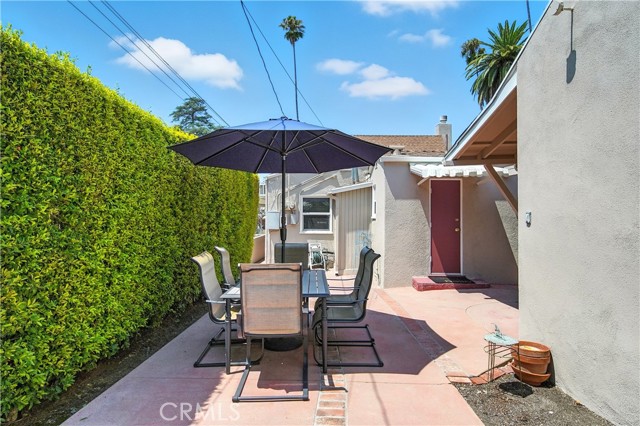438 N Pasadena Avenue, Glendora CA: https://media.crmls.org/medias/9b6e7088-4c88-41ed-9ed8-d7b8f878a21b.jpg