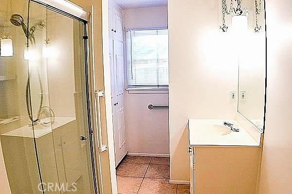 Detail Gallery Image 14 of 19 For 810 E Collins Ave, Orange,  CA 92867 - 5 Beds | 2 Baths
