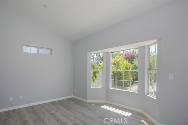 Detail Gallery Image 22 of 30 For 17710 Martha St, Encino,  CA 91316 - 3 Beds | 2 Baths