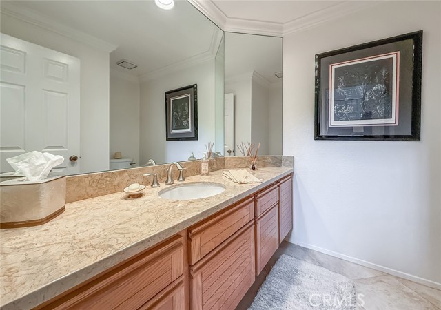 5700 Tanner Ridge Avenue, Westlake Village CA: https://media.crmls.org/medias/9b70da51-2f1a-4fbb-a2e8-282d9a59f145.jpg