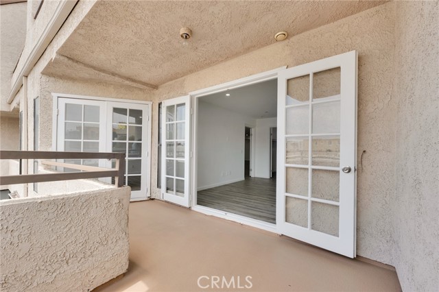 1815 Butler Avenue, Los Angeles CA: https://media.crmls.org/medias/9b710608-fcd2-47ed-9467-3147efaa44e9.jpg