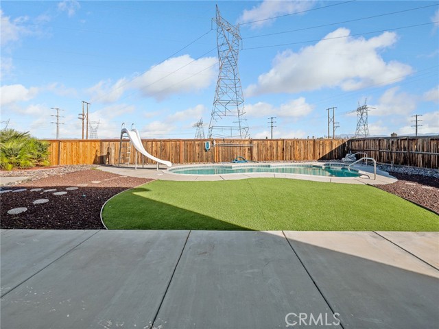 Detail Gallery Image 37 of 42 For 12685 Biscayne, Victorville,  CA 92392 - 5 Beds | 3/1 Baths