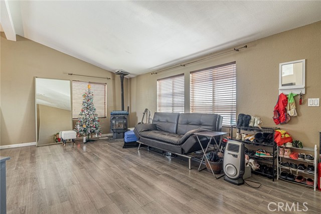 Detail Gallery Image 13 of 49 For 277 Longhorn, Mojave,  CA 93501 - 3 Beds | 2 Baths