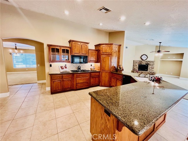 19640 Yanan Road, Apple Valley, California 92307, 4 Bedrooms Bedrooms, ,2 BathroomsBathrooms,Residential,For Sale,19640 Yanan Road,CRHD24211099