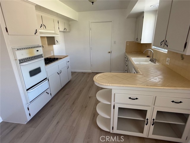 12981 Leith Way, Yucaipa CA: https://media.crmls.org/medias/9b72609e-f9de-4b8e-866a-23f799137b61.jpg
