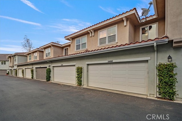 Detail Gallery Image 18 of 26 For 24095 Meadowbrook Ln, Valencia,  CA 91354 - 3 Beds | 2/1 Baths