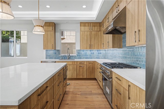 Detail Gallery Image 6 of 29 For 2205 Marshalfield #B,  Redondo Beach,  CA 90278 - 4 Beds | 3/1 Baths