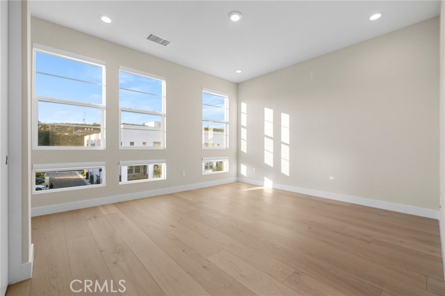 Detail Gallery Image 34 of 37 For 1155 Poppy Ct, Montebello,  CA 90640 - 5 Beds | 5 Baths