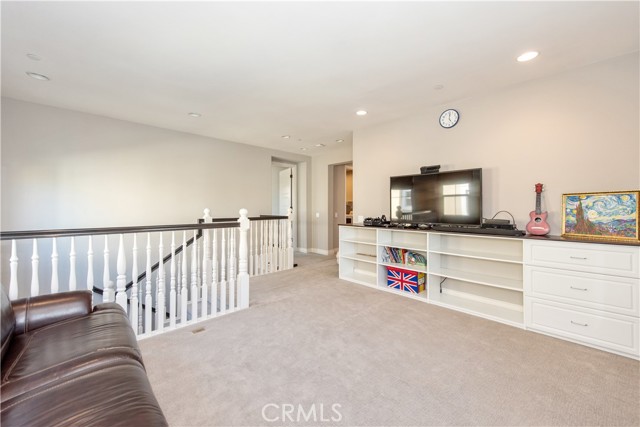 58 Dublin, Irvine CA: https://media.crmls.org/medias/9b74ed06-b866-45b5-85ba-1d7c6a5db9fc.jpg