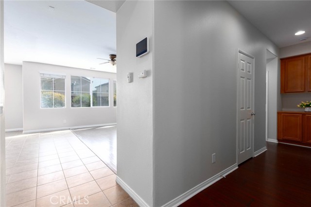 30315 Laruns Street, Murrieta CA: https://media.crmls.org/medias/9b74f10b-f643-4d3f-9e77-35412b6da3ed.jpg