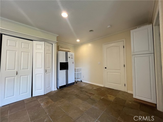 Detail Gallery Image 9 of 13 For 23837 Welby, West Hills,  CA 91307 - 4 Beds | 3 Baths