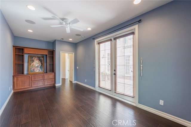 6535 Park Royal Circle, Huntington Beach CA: https://media.crmls.org/medias/9b76346f-8a48-4a01-afe4-abda6e886212.jpg
