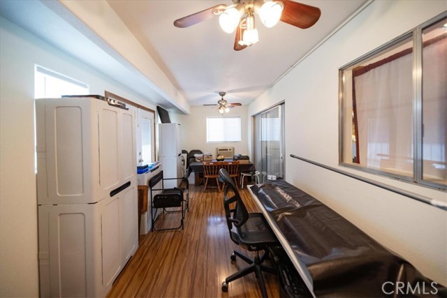 615 S Palm Avenue, Hemet CA: https://media.crmls.org/medias/9b765492-6854-41d3-9d3a-551c16a7727d.jpg