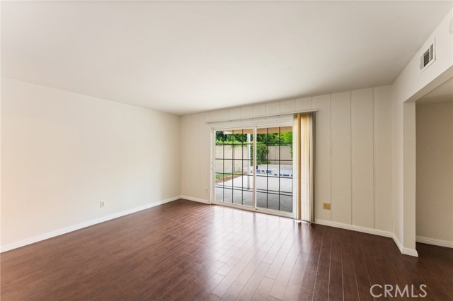 16424 Holmes Place, Cerritos CA: https://media.crmls.org/medias/9b76ace8-4803-4dd0-b7bb-fb397c16a639.jpg