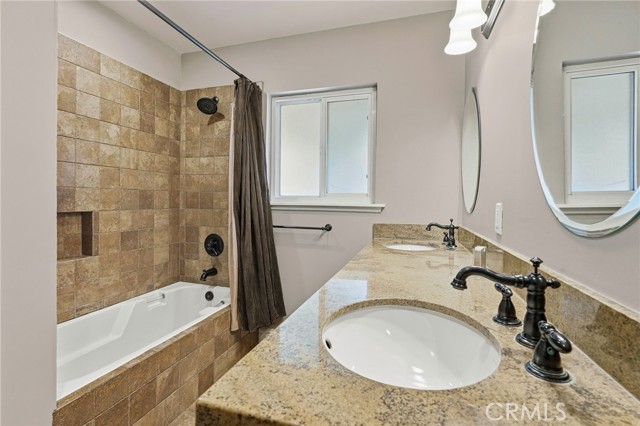 Detail Gallery Image 21 of 64 For 22301 Marilla St, Chatsworth,  CA 91311 - 4 Beds | 3 Baths