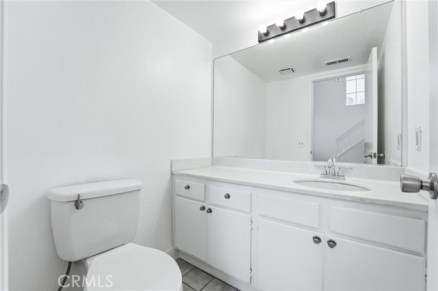 Detail Gallery Image 13 of 33 For 300 Mildred, Perris,  CA 92571 - 4 Beds | 2/1 Baths